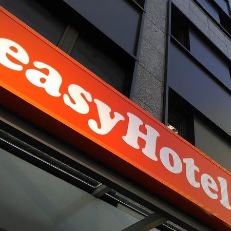 Easyhotel Frankfurt City Center Frankfurt am Main Exterior foto